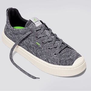 Cariuma Stone Grey Knit
IBI LOW